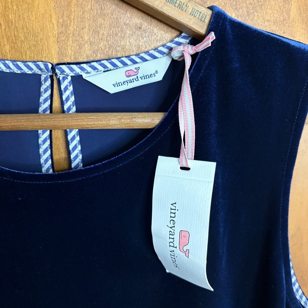 Vineyard Vines Navy Blue Velvet Sleeveless Shell Blouse Top NWT Formal Office - Picture 7 of 12